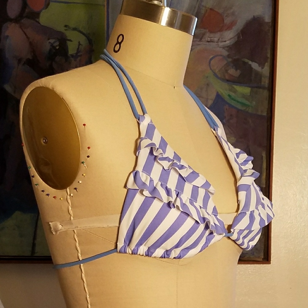 Victoria's Secret Ruffled Bikini Top - Picture 2 of 4